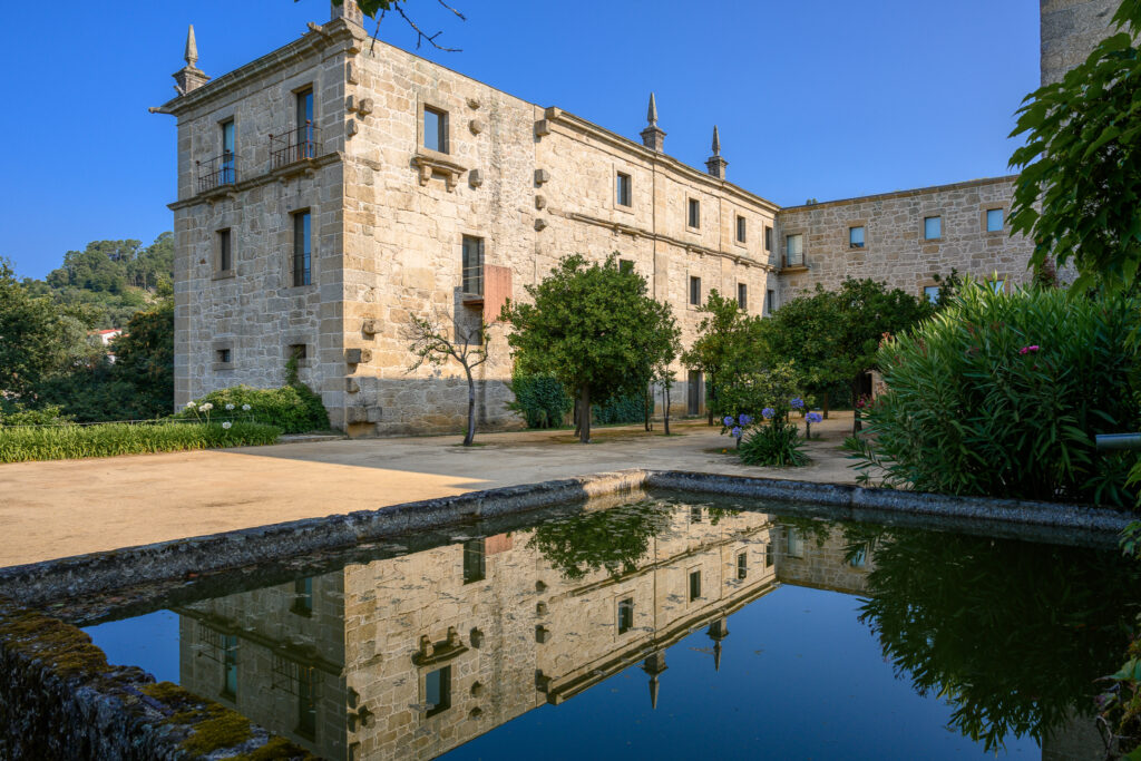 O Mosteiro de Amares