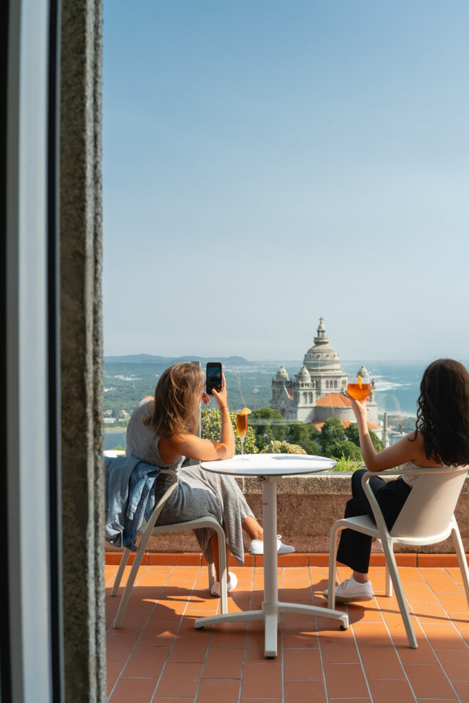 How much to charge for a hotel photography project